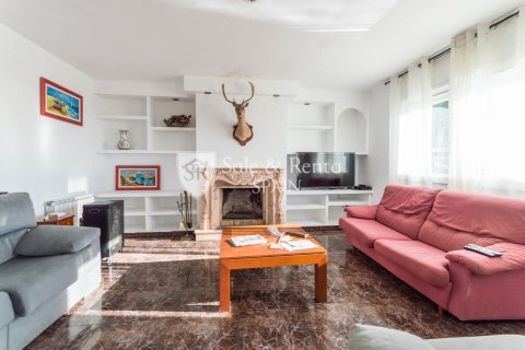 Купить дом в Льорет-де-Мар, Испания с 7 спален, 259м², № 6740 - фото 6
