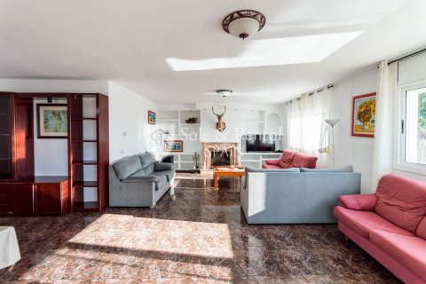 Купить дом в Льорет-де-Мар, Испания с 7 спален, 259м², № 6740 - фото 5