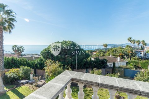 Купить дом в Льорет-де-Мар, Испания с 7 спален, 259м², № 6740 - фото 22