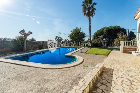 Купить дом в Льорет-де-Мар, Испания с 7 спален, 259м², № 6740 - фото 2