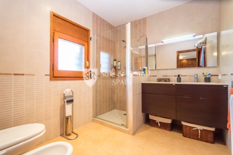 Сasa de 4 dormitorios en venta en Santa Susanna, Barcelona, Cataluña, Spain № 6745 - foto 15