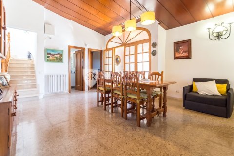 Сasa de 4 dormitorios en venta en Santa Susanna, Barcelona, Cataluña, Spain № 6746 - foto 10