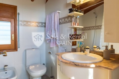 Сasa de 4 dormitorios en venta en Santa Susanna, Barcelona, Cataluña, Spain № 6746 - foto 27