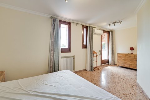Villa de 6 dormitorios en venta en Blanes, Gerona, Cataluña, Spain № 1276 - foto 29