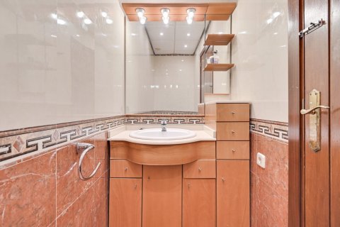 Villa de 6 dormitorios en venta en Blanes, Gerona, Cataluña, Spain № 1276 - foto 10