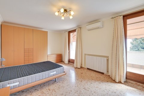 Villa de 6 dormitorios en venta en Blanes, Gerona, Cataluña, Spain № 1276 - foto 26