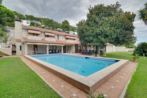 Villa de 6 dormitorios en venta en Blanes, Gerona, Cataluña, Spain № 1276