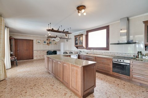 Villa de 6 dormitorios en venta en Blanes, Gerona, Cataluña, Spain № 1276 - foto 14