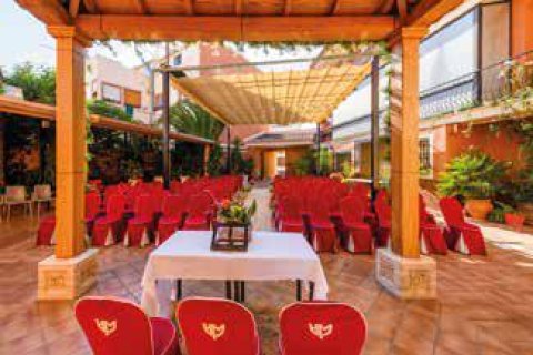 Propiedad comercial de 17 dormitorios en venta en Barcelona, Cataluña, Spain № 1274 - foto 3