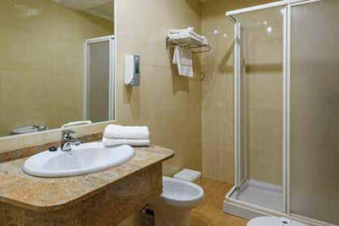 Propiedad comercial de 17 dormitorios en venta en Barcelona, Cataluña, Spain № 1274 - foto 7