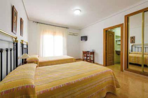 Propiedad comercial de 17 dormitorios en venta en Barcelona, Cataluña, Spain № 1274 - foto 9