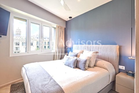 Apartamento de 1 dormitorio en venta en Barcelona, Cataluña, Spain № 2905 - foto 13