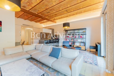 Apartamento de 3 dormitorios en venta en Barcelona, Cataluña, Spain № 2899