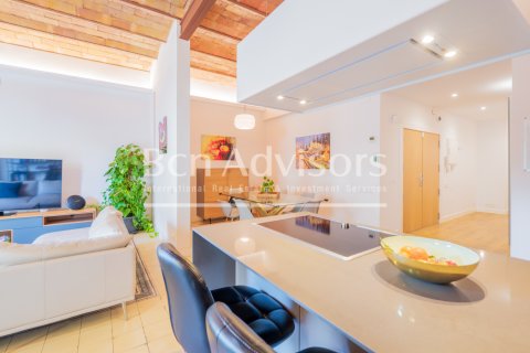 Apartamento de 3 dormitorios en venta en Barcelona, Cataluña, Spain № 2899 - foto 8