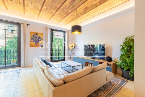 Apartamento de 3 dormitorios en venta en Barcelona, Cataluña, Spain № 2899 - foto 3
