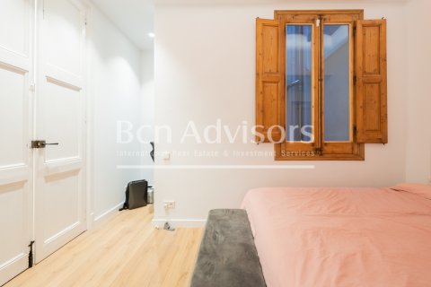 Apartamento de 3 dormitorios en venta en Barcelona, Cataluña, Spain № 2900 - foto 24