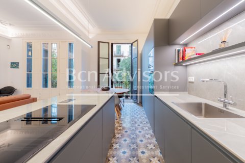 Apartamento de 3 dormitorios en venta en Barcelona, Cataluña, Spain № 2900 - foto 7