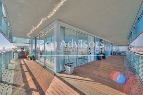 Apartamento de 3 dormitorios en venta en Barcelona, Cataluña, Spain № 2902