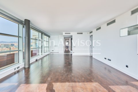 Ático de 2 dormitorios en venta en Barcelona, Cataluña, Spain № 2901 - foto 15