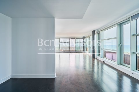 Ático de 2 dormitorios en venta en Barcelona, Cataluña, Spain № 2901 - foto 23