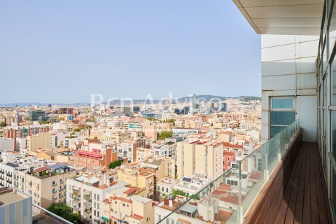 Ático de 2 dormitorios en venta en Barcelona, Cataluña, Spain № 2901 - foto 10
