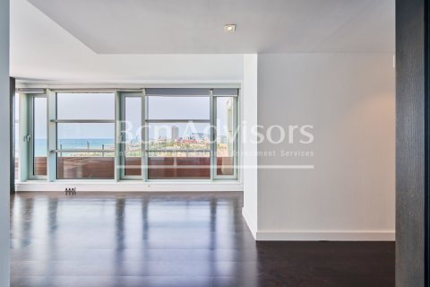 Ático de 2 dormitorios en venta en Barcelona, Cataluña, Spain № 2901 - foto 24