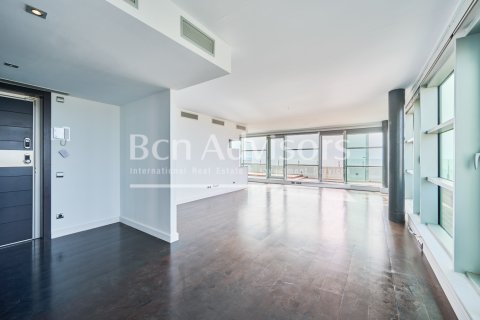 Ático de 2 dormitorios en venta en Barcelona, Cataluña, Spain № 2901 - foto 6