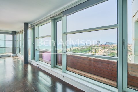 Ático de 2 dormitorios en venta en Barcelona, Cataluña, Spain № 2901 - foto 22