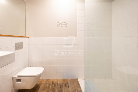 Apartamento de 1 dormitorio en venta en Barcelona, Cataluña, Spain № 6818 - foto 19
