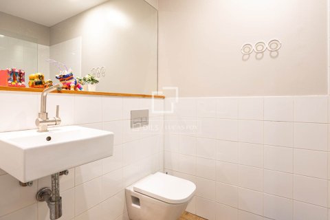Apartamento de 1 dormitorio en venta en Barcelona, Cataluña, Spain № 6818 - foto 20