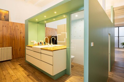 Apartamento de 1 dormitorio en venta en Barcelona, Cataluña, Spain № 6818 - foto 15