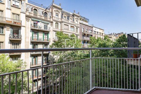 4 bedrooms apartment for sale in Barcelona, Catalonia, Spain № 6822 - photo 11