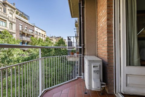 4 bedrooms apartment for sale in Barcelona, Catalonia, Spain № 6822 - photo 12