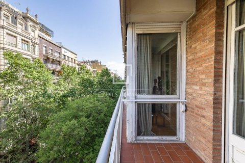 4 bedrooms apartment for sale in Barcelona, Catalonia, Spain № 6822 - photo 15