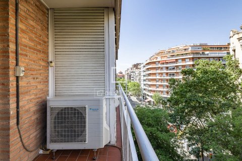 4 bedrooms apartment for sale in Barcelona, Catalonia, Spain № 6822 - photo 13