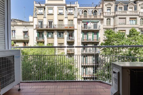 4 bedrooms apartment for sale in Barcelona, Catalonia, Spain № 6822 - photo 10