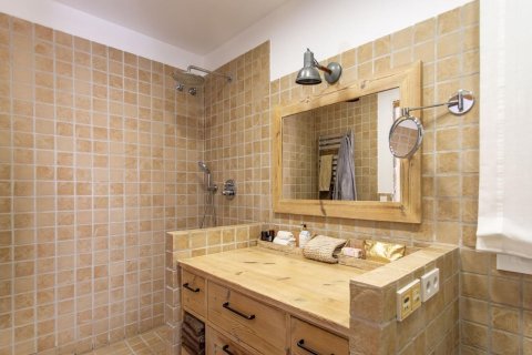 Сasa de 4 dormitorios en venta en Sant Andreu de Llavaneres, Barcelona, Cataluña, Spain № 6209 - foto 29