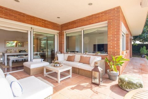 Сasa de 4 dormitorios en venta en Sant Andreu de Llavaneres, Barcelona, Cataluña, Spain № 6209 - foto 7