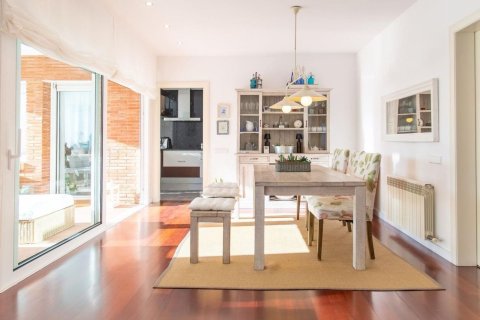 Сasa de 4 dormitorios en venta en Sant Andreu de Llavaneres, Barcelona, Cataluña, Spain № 6209 - foto 11