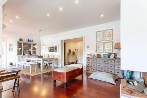 Сasa de 4 dormitorios en venta en Sant Andreu de Llavaneres, Barcelona, Cataluña, Spain № 6209 - foto 18