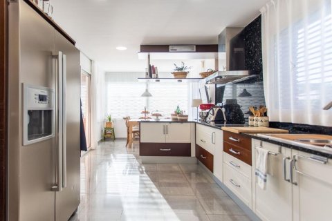 Сasa de 4 dormitorios en venta en Sant Andreu de Llavaneres, Barcelona, Cataluña, Spain № 6209 - foto 21