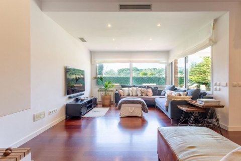 Сasa de 4 dormitorios en venta en Sant Andreu de Llavaneres, Barcelona, Cataluña, Spain № 6209 - foto 14