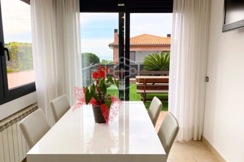 Купить виллу в Кальдес д'Эстрак, Испания с 5 спален, 379м², № 945 - фото 23
