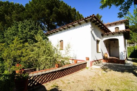Propiedad comercial de 13 dormitorios en venta en Barcelona, Cataluña, Spain № 947 - foto 5