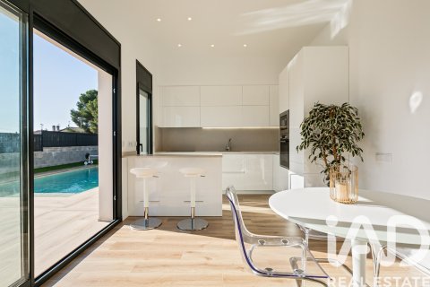 3 bedrooms house for sale in Cunit, Tarragona, Catalonia, Spain № 4680 - photo 9