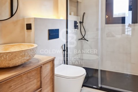 Apartamento de 2 dormitorios en venta en Barcelona, Cataluña, Spain № 5779 - foto 8