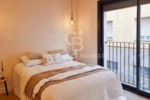 Apartamento de 2 dormitorios en venta en Barcelona, Cataluña, Spain № 5779 - foto 13