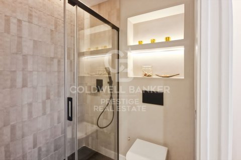 Apartamento de 2 dormitorios en venta en Barcelona, Cataluña, Spain № 5779 - foto 14