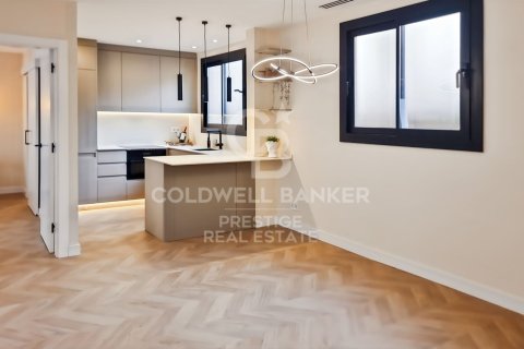 Apartamento de 2 dormitorios en venta en Barcelona, Cataluña, Spain № 5779 - foto 6