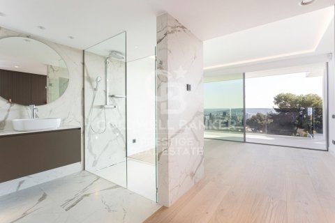 Сasa de 8 dormitorios en venta en Barcelona, Cataluña, Spain № 5781 - foto 24